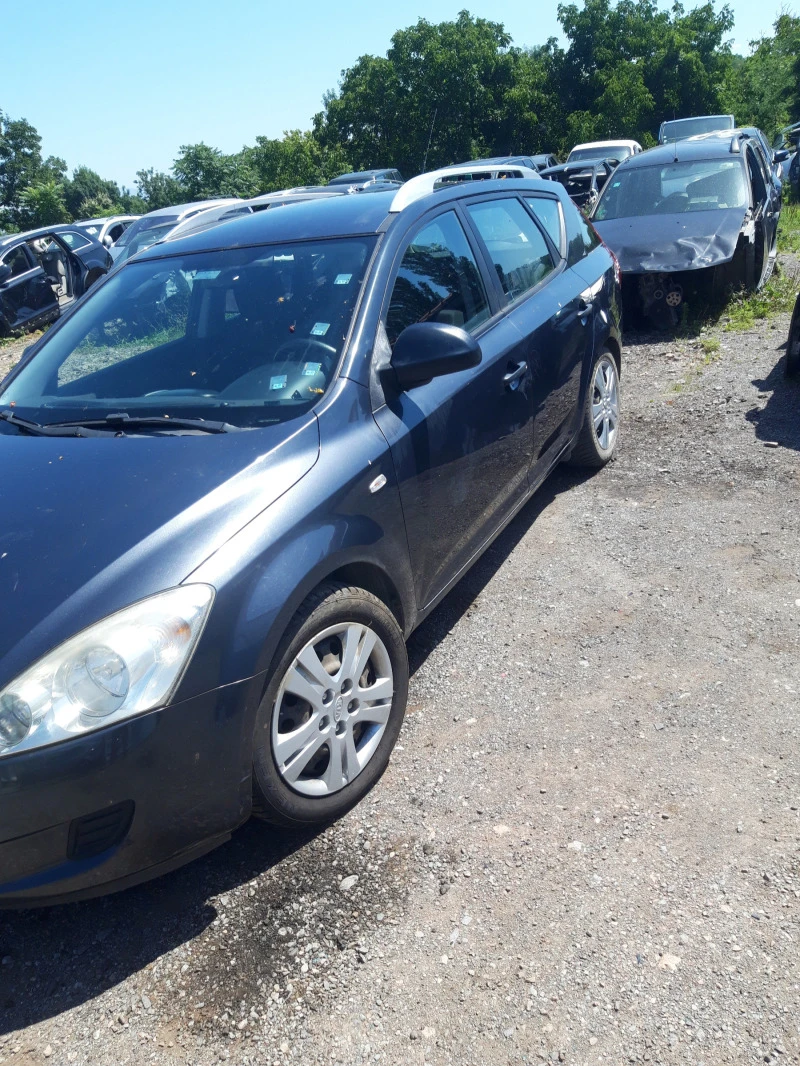 Kia Ceed 1.4.benzin.НА ЧАСТИ , снимка 2 - Автомобили и джипове - 46509899