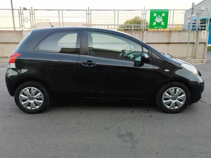 Toyota Yaris, снимка 4 - Автомобили и джипове - 48069781