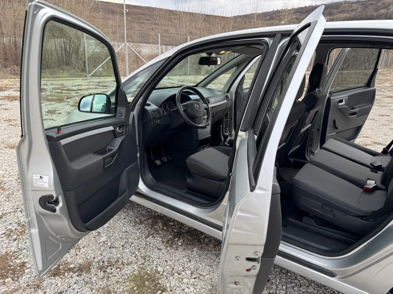 Opel Meriva 1.6 i, снимка 10 - Автомобили и джипове - 48541705