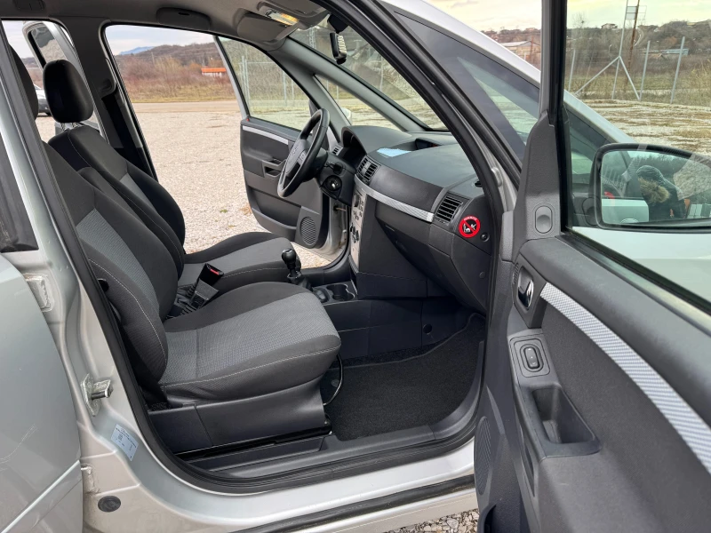 Opel Meriva 1.6 i, снимка 9 - Автомобили и джипове - 48541705