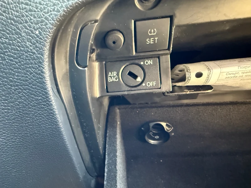 VW Golf GTD 2.0 TDI 170kc, снимка 17 - Автомобили и джипове - 50952205