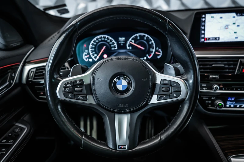 BMW 6 GT 630d* Xdrive* Pano* Лизинг* M* Обдух* Harman, снимка 12 - Автомобили и джипове - 52118756