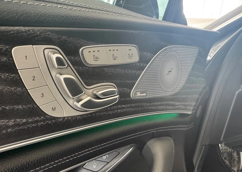 Mercedes-Benz AMG GT 43 4MATIC+ , снимка 8 - Автомобили и джипове - 52557704