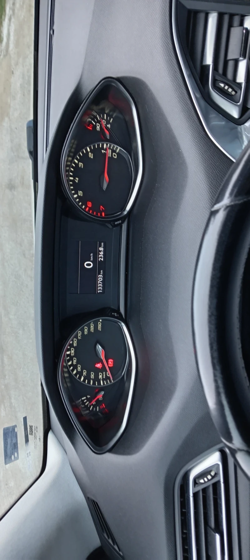 Peugeot 308 1.2 130 к. с., снимка 10 - Автомобили и джипове - 52593979