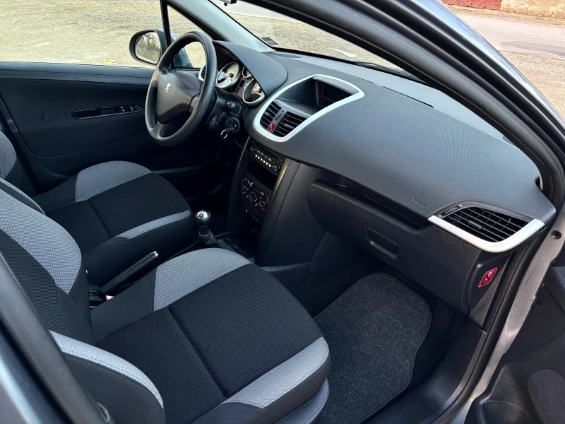Peugeot 207 1.4i 75к.с. Старият мотор* 153 000км* , снимка 7 - Автомобили и джипове - 52617678
