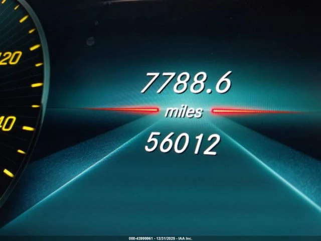 Mercedes-Benz C 300 4-Matic, снимка 15 - Автомобили и джипове - 53428873