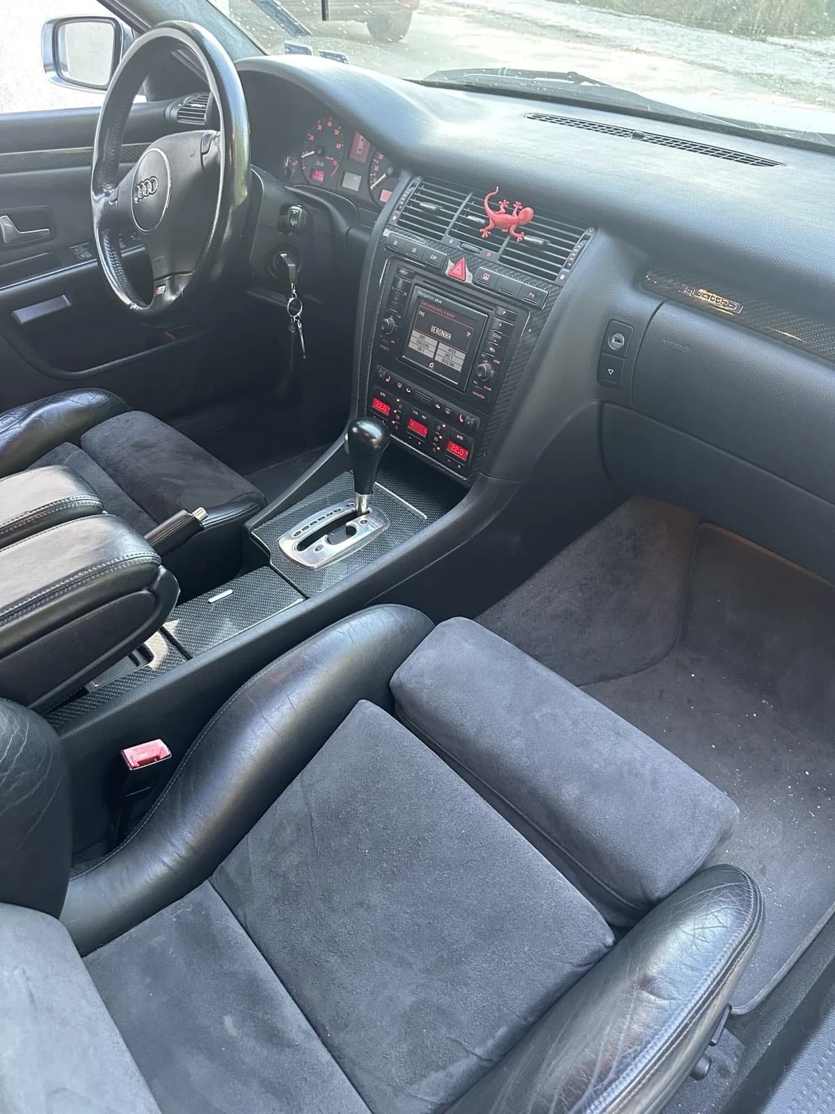 Audi S8, снимка 1