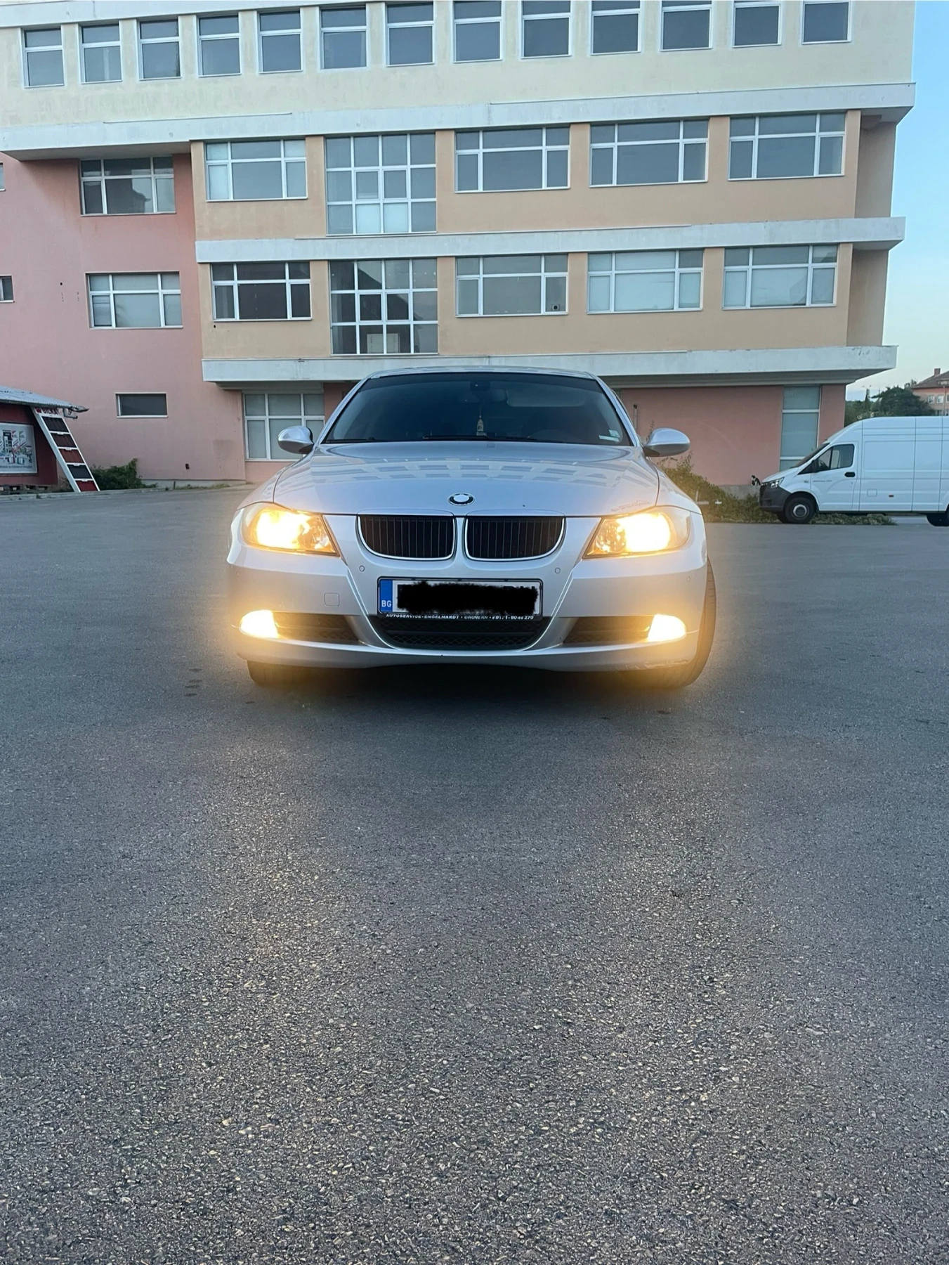 BMW 320 320i e90 - изображение 2