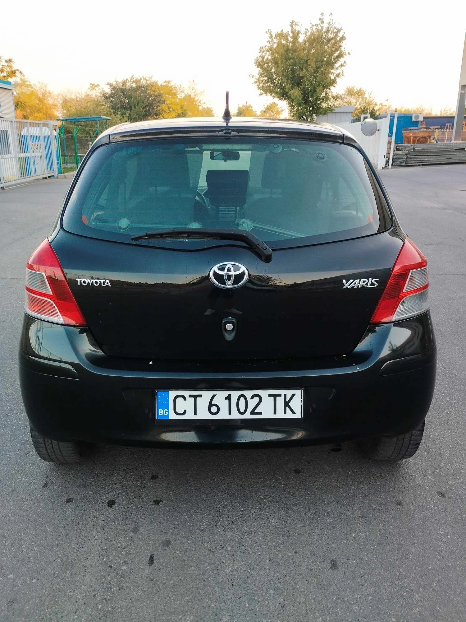 Toyota Yaris  - изображение 3