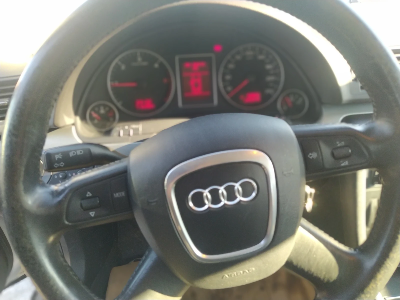 Audi A4 2.0TDI - изображение 10
