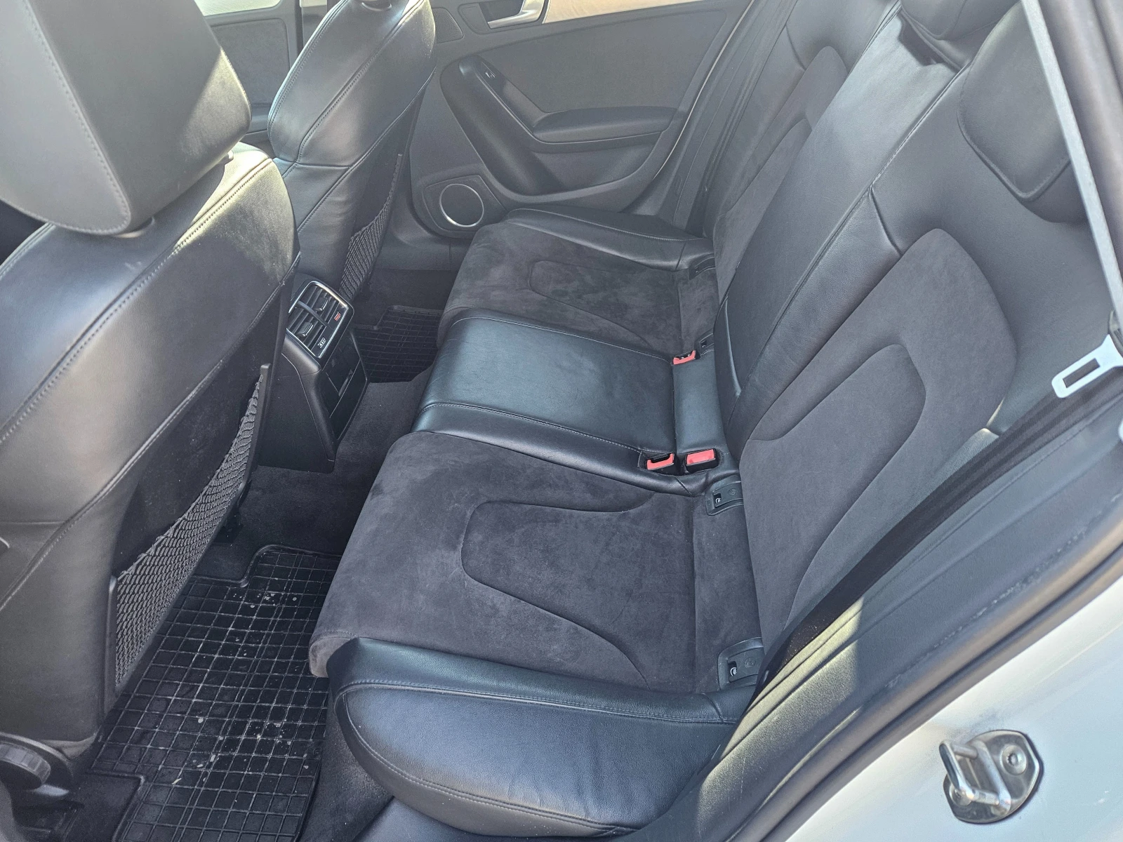 Audi A4 3.0 TDI 204 . S-LINE | Mobile.bg   16