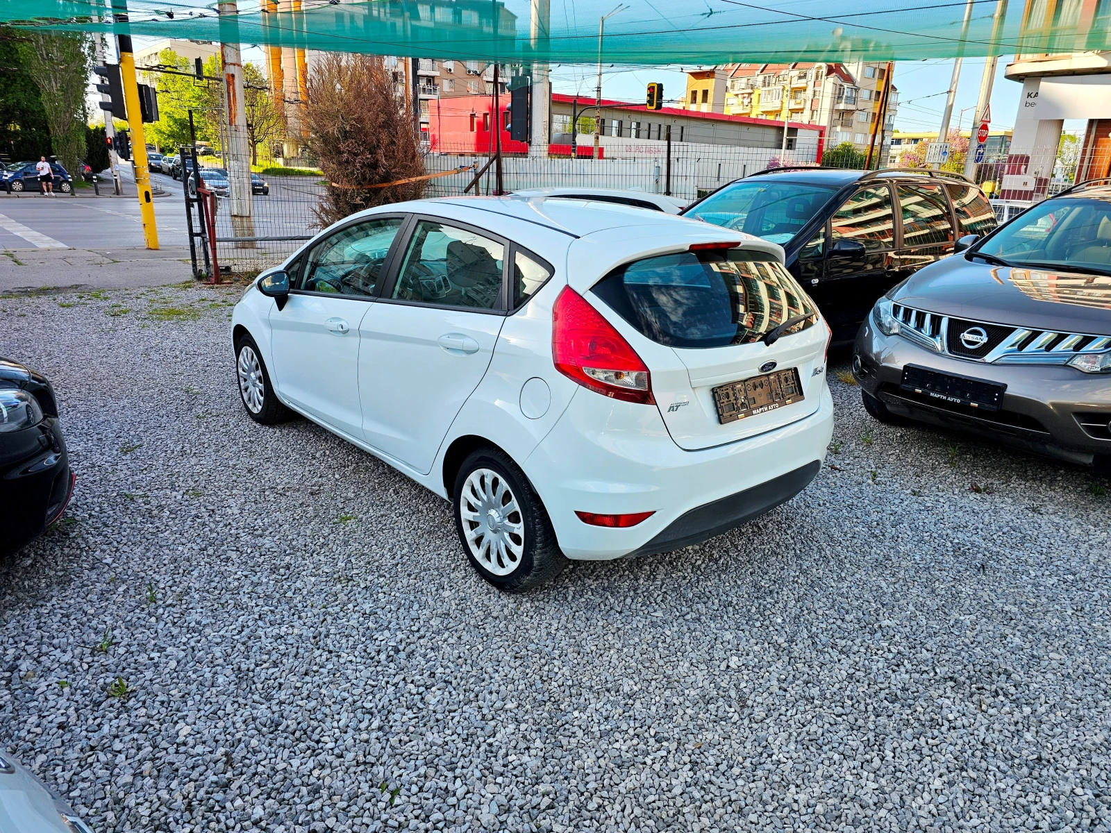 Ford Fiesta 1.2i-ГАЗОВ-ИНЖ - изображение 4