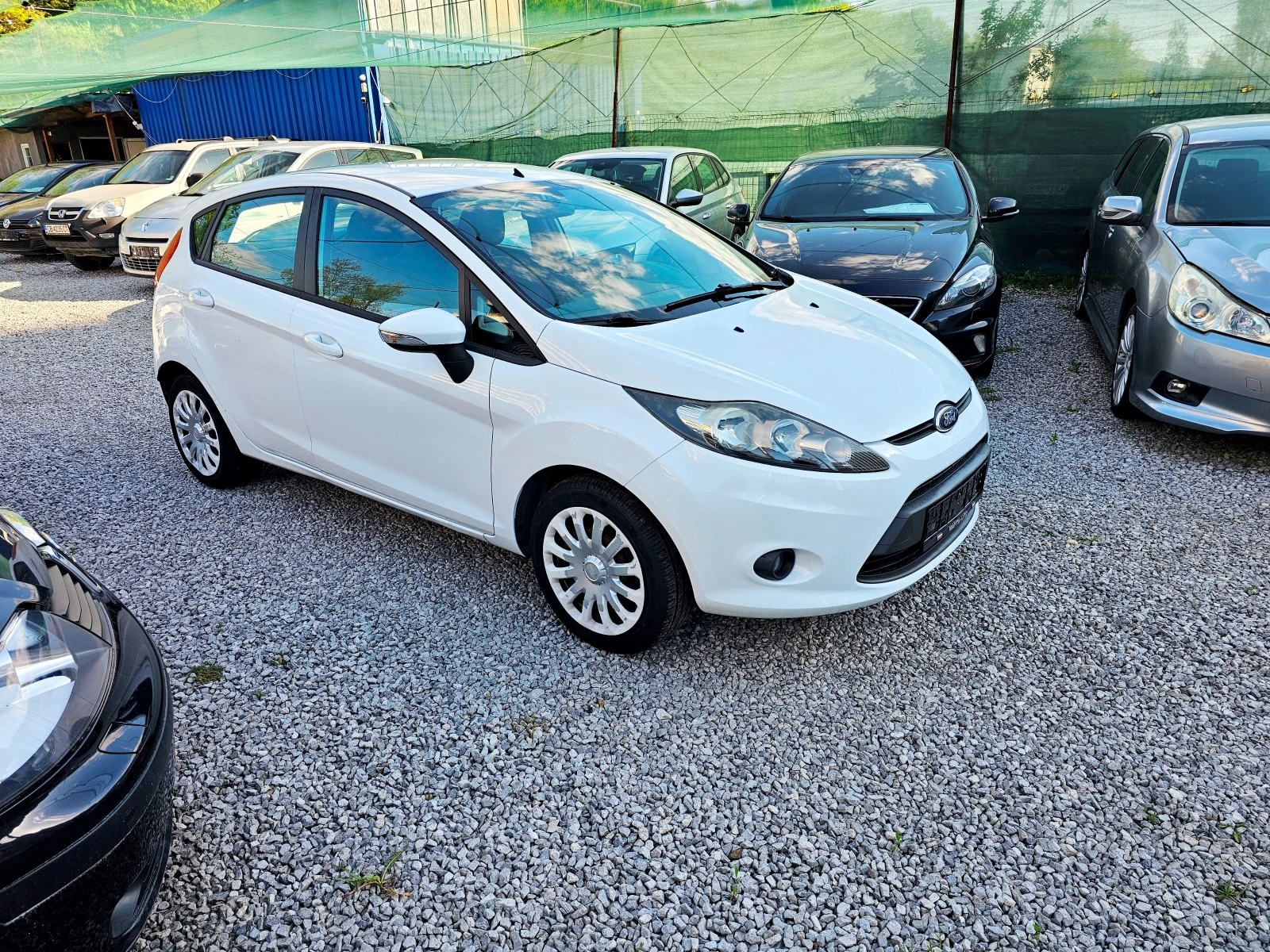 Ford Fiesta 1.2i-ГАЗОВ-ИНЖ - изображение 3