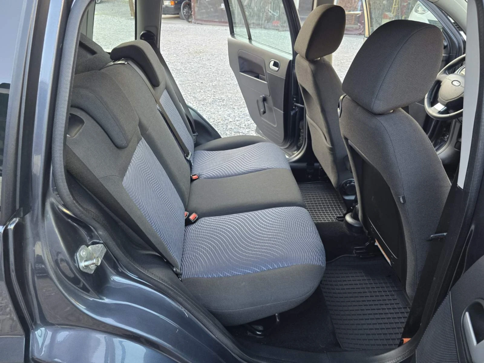 Ford Fusion 1.6tdci 90kc face  - изображение 10