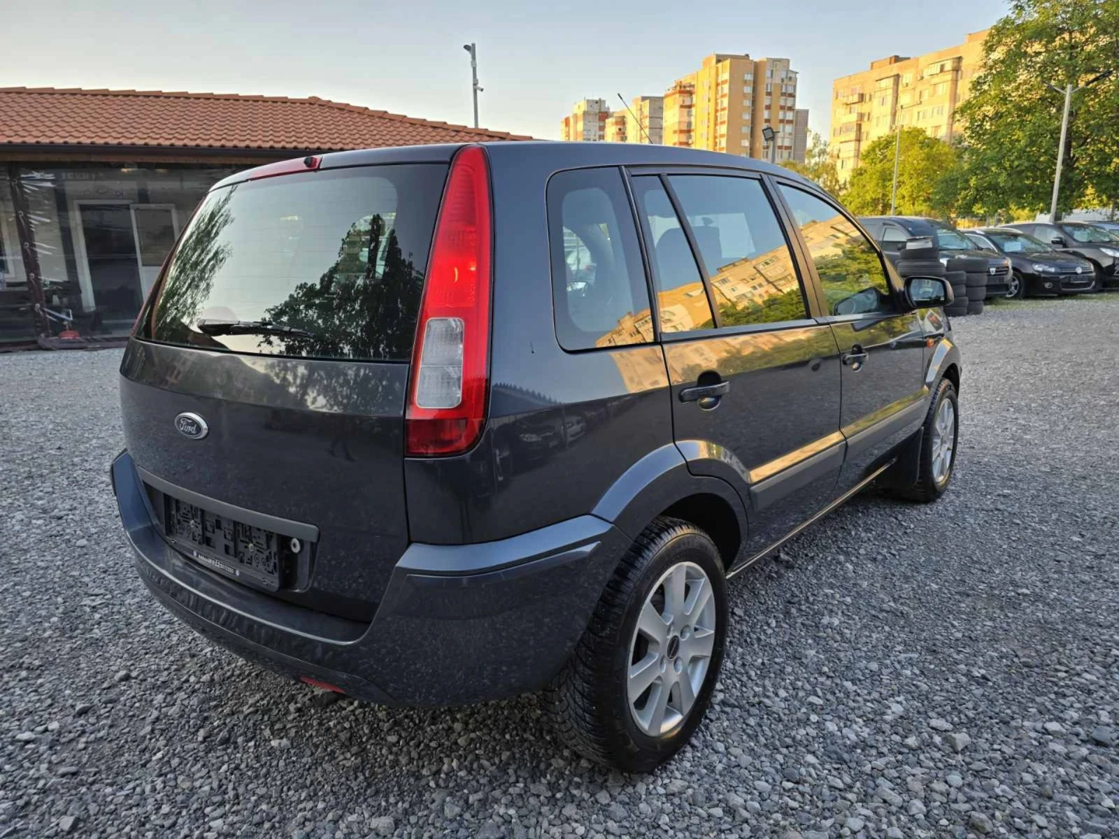 Ford Fusion 1.6tdci 90kc face  - изображение 5