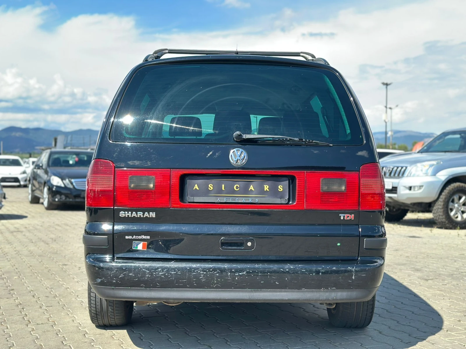 VW Sharan / 1.9 TDI / 116 HP / 6+ 1 /  - изображение 4