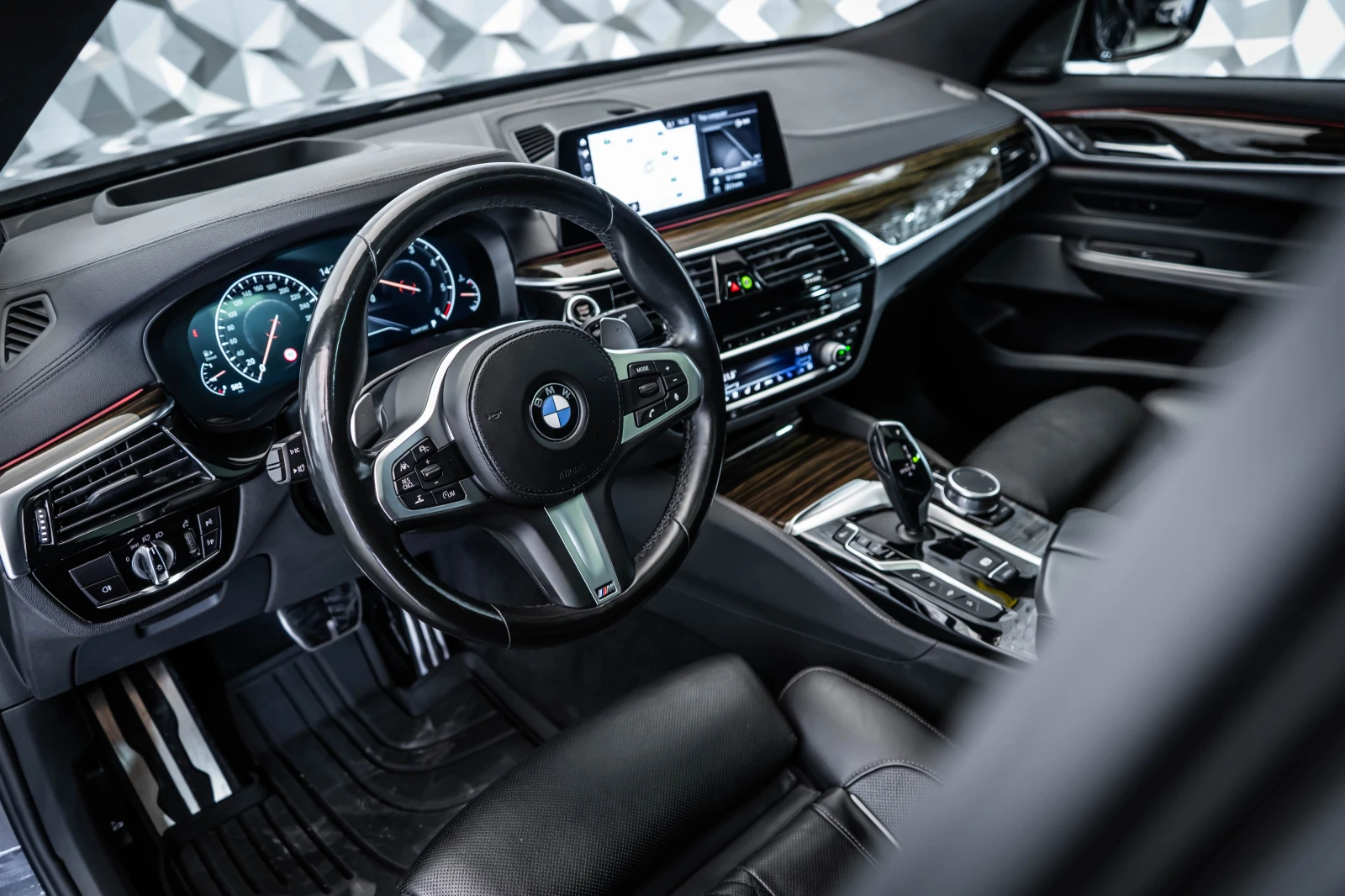 BMW 6 GT 630d* Xdrive* Pano* Лизинг* M* Обдух* Harman - изображение 10