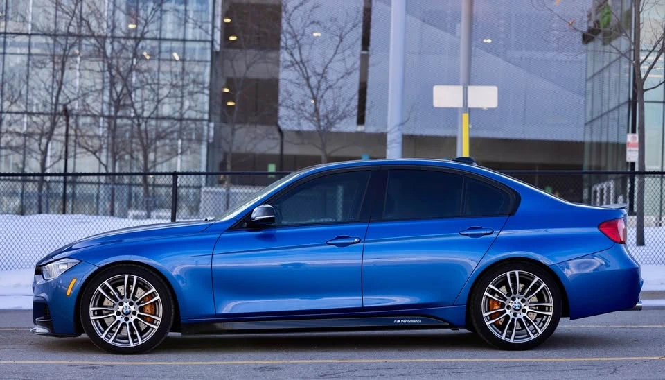 BMW 335 i* Xdrive* M PERFORMANCE* ESTORIL BLUE*   - изображение 8