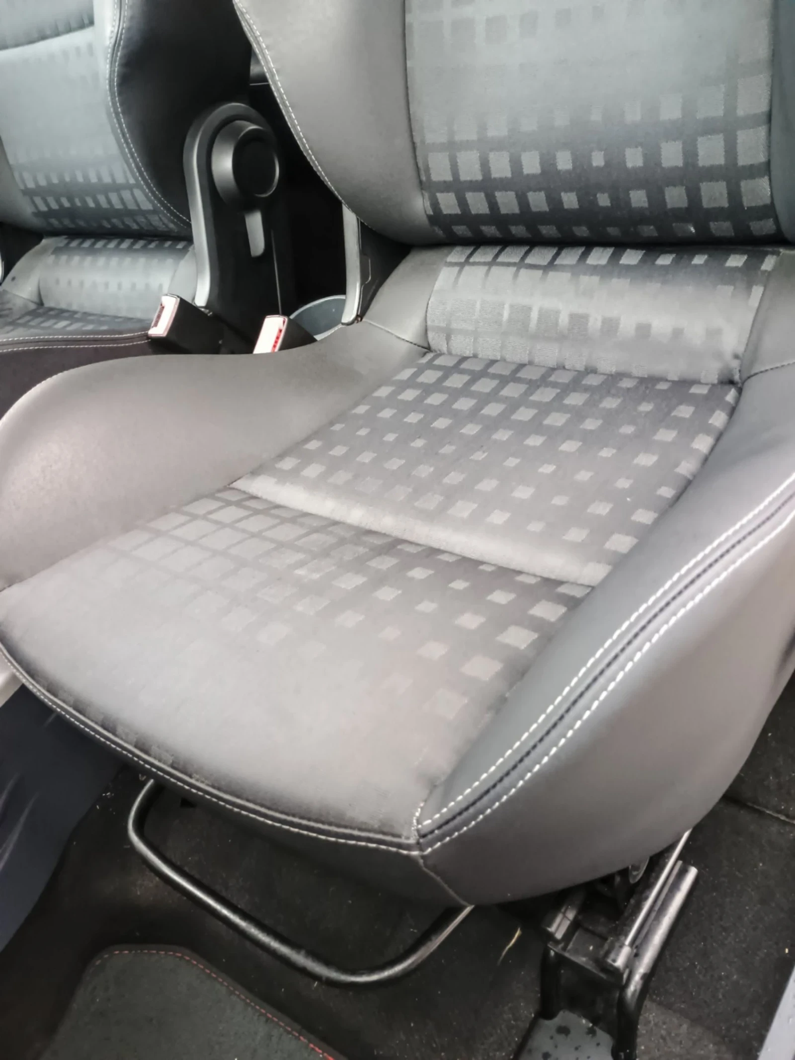 Mitsubishi Colt * RALLI ART * 1.5 TURBO 180ps * КОЖА * RECARO * , снимка 13 - Автомобили и джипове - 54070060