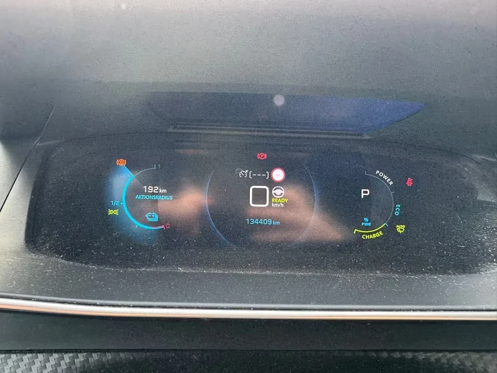 Peugeot 2008 e- Allure Electric 50 KW & 136 PS, снимка 12 - Автомобили и джипове - 54095660