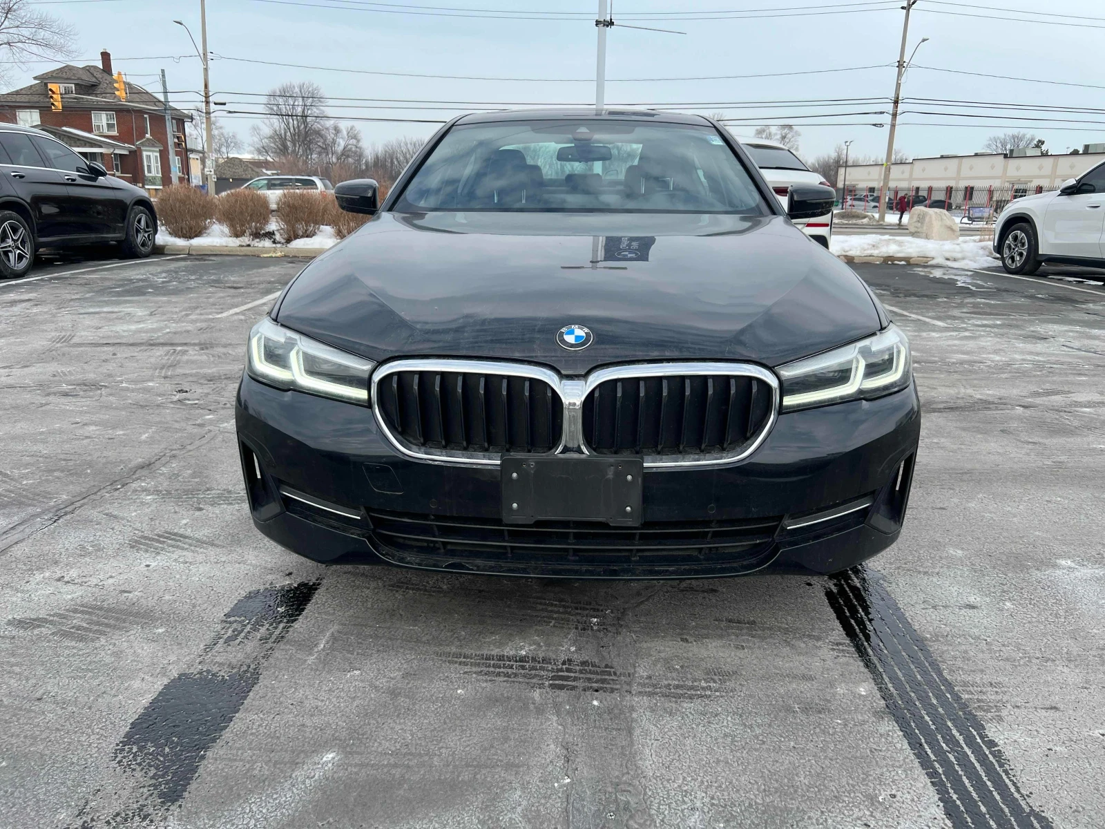 BMW 530 xDrive * * CARFAX * * АВТО КРЕДИТ * * , снимка 2 - Автомобили и джипове - 54178298