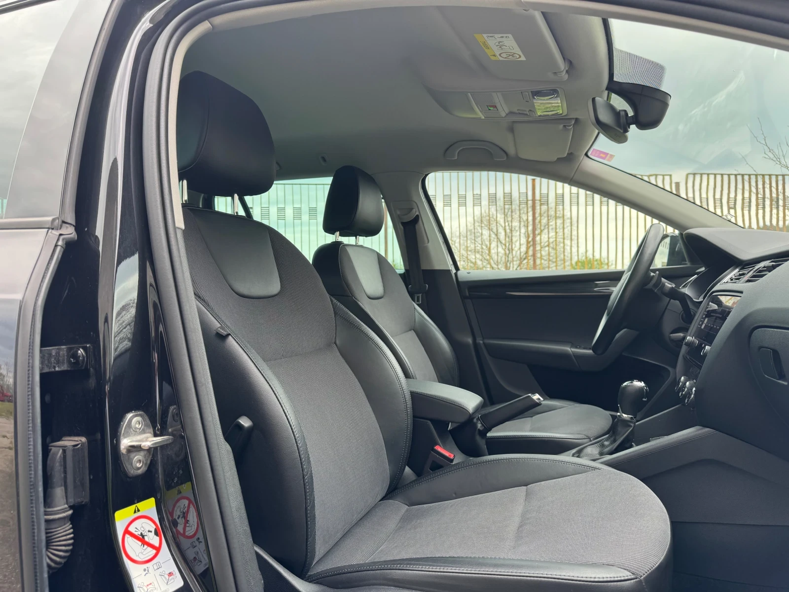 Skoda Octavia 2.0TDI DSG FACELIFT ELEGANCE , снимка 11 - Автомобили и джипове - 54249123