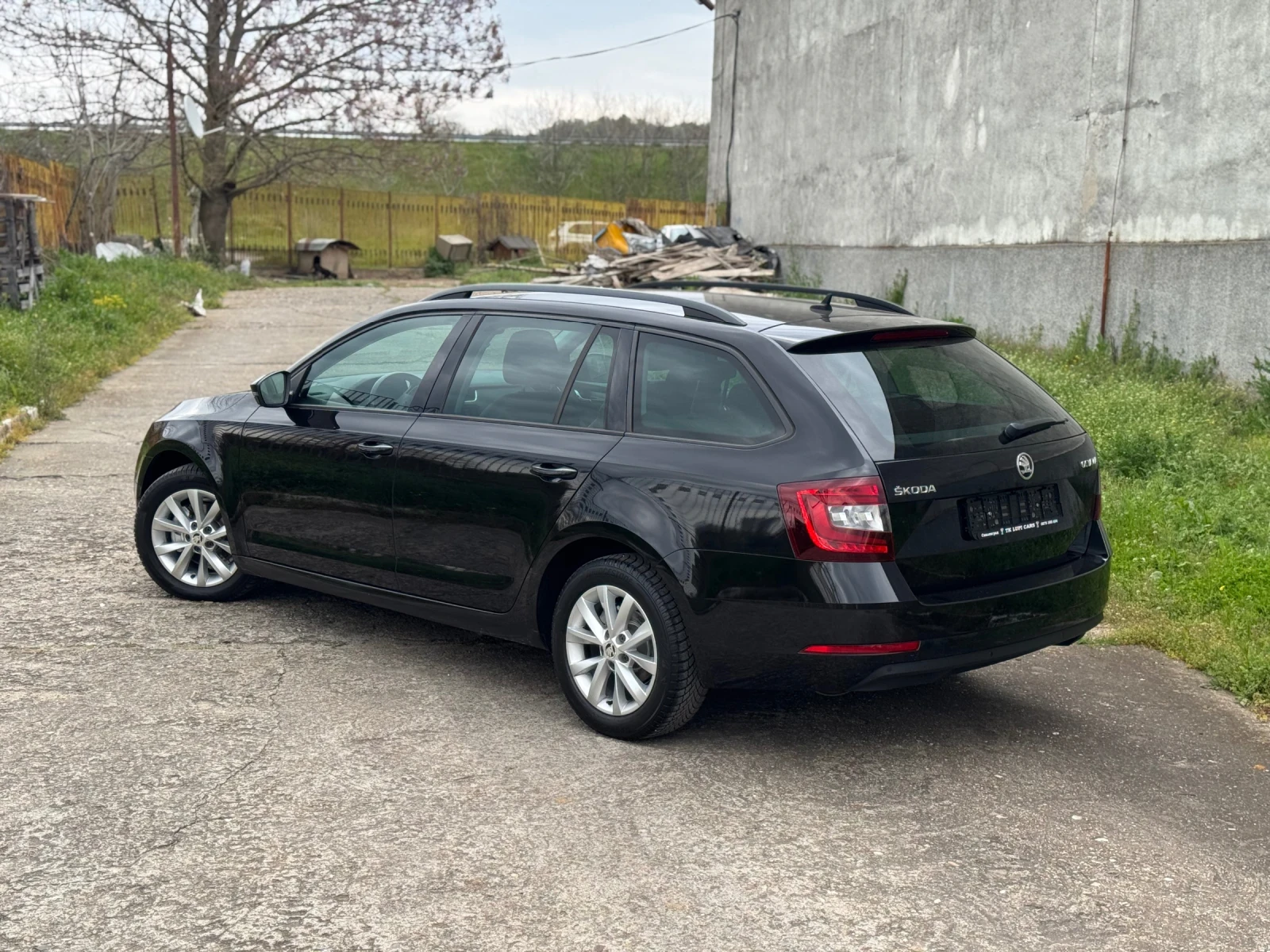 Skoda Octavia 2.0TDI DSG FACELIFT ELEGANCE , снимка 2 - Автомобили и джипове - 54249123