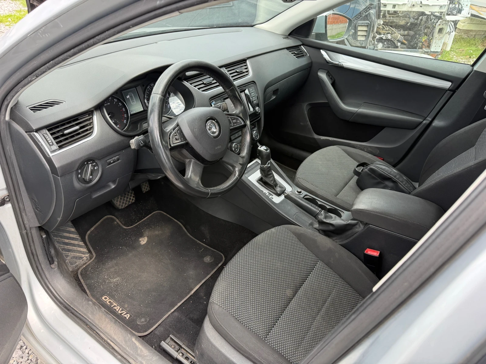 Skoda Octavia CKF 2.0TDI 150КС DSG, снимка 6 - Автомобили и джипове - 54388466