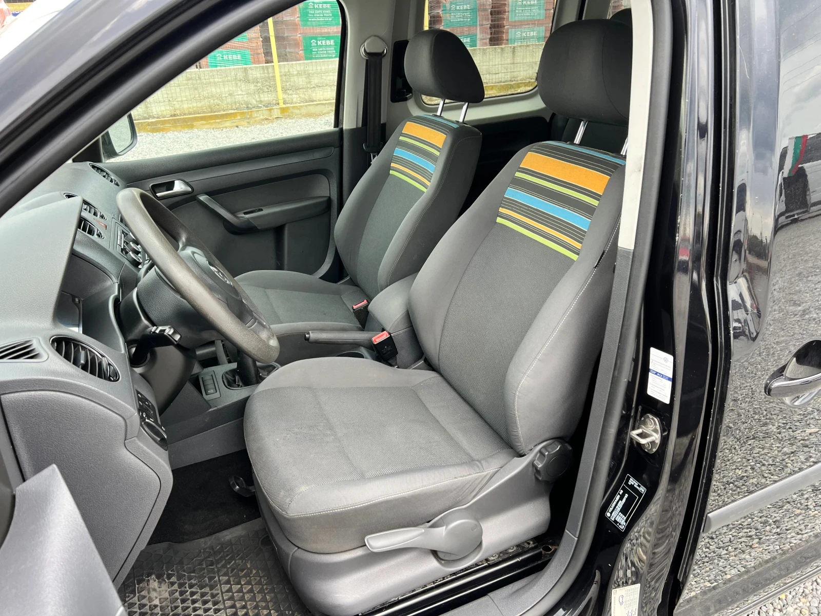 VW Caddy Life 5 места, снимка 8 - Автомобили и джипове - 54574535