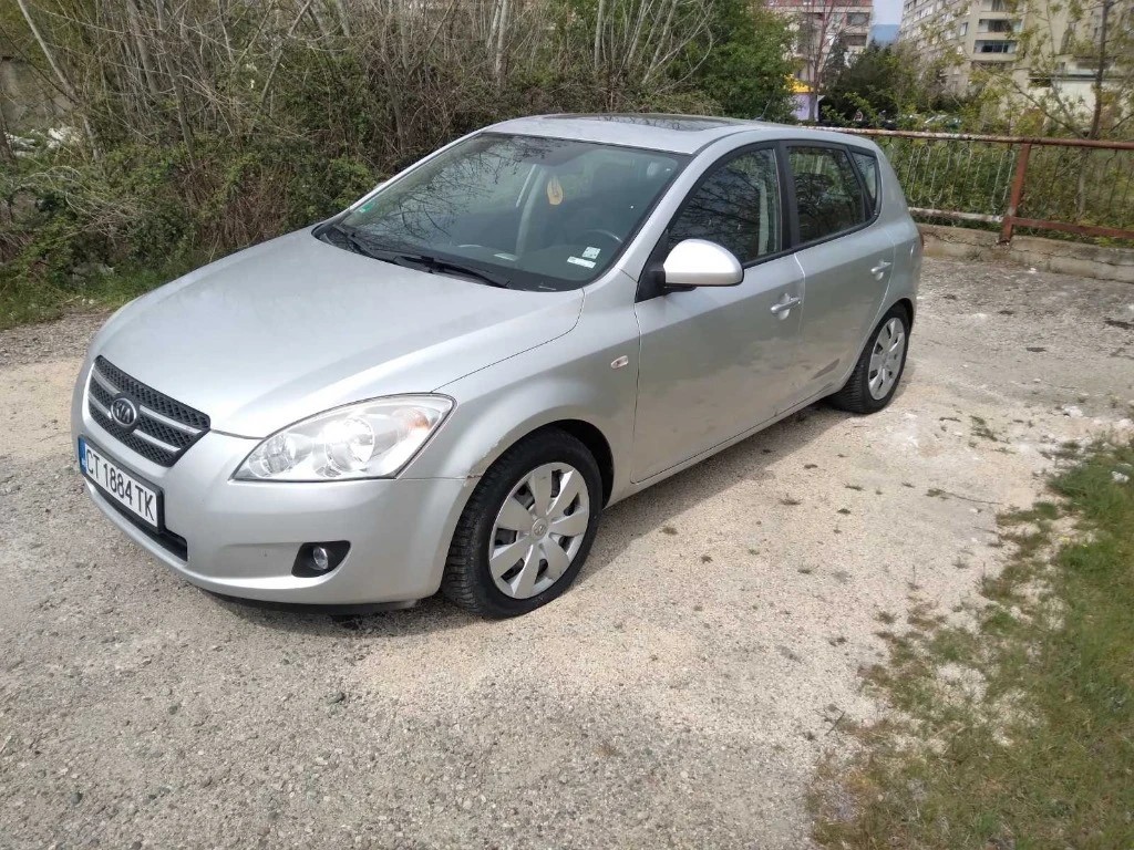 Kia Ceed 1.6, снимка 2 - Автомобили и джипове - 54659283