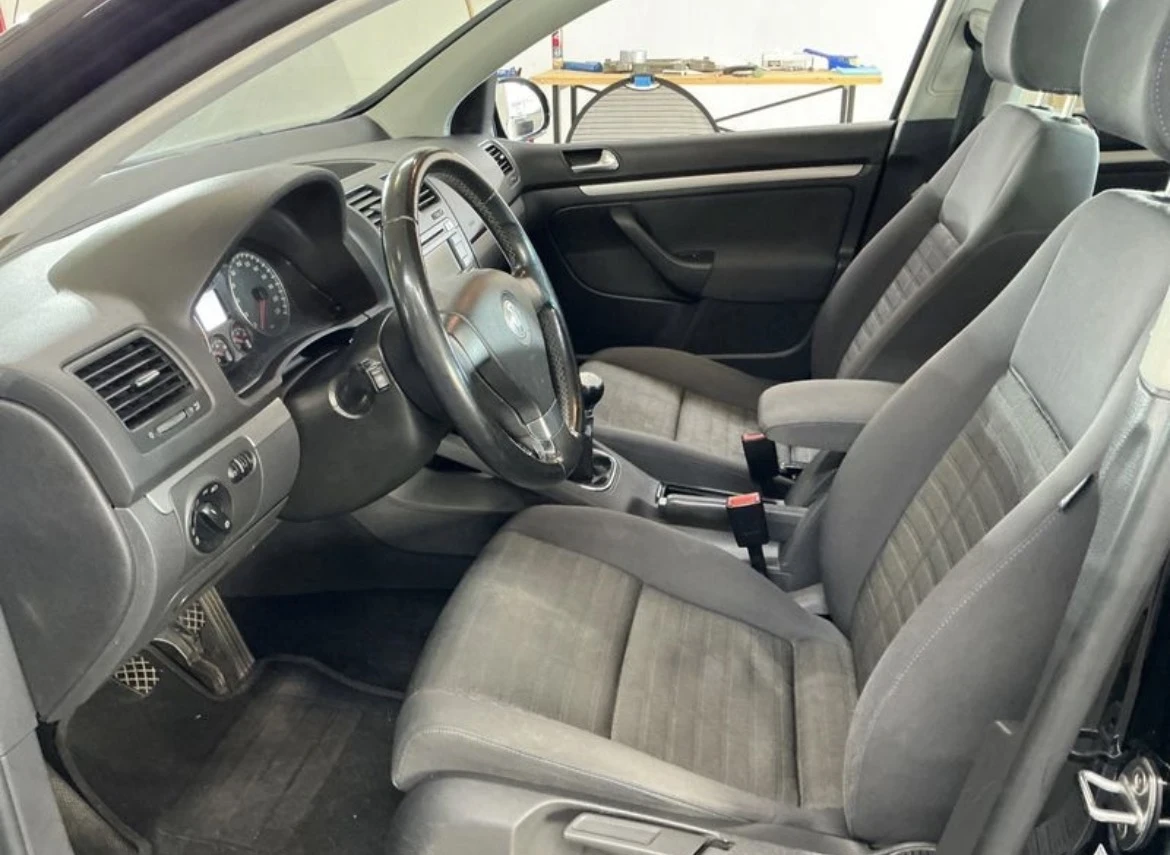 VW Golf, снимка 3 - Автомобили и джипове - 55166427