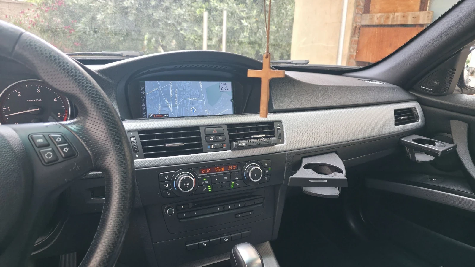 BMW 330 3D 2012Г 4х4, снимка 10 - Автомобили и джипове - 55217037