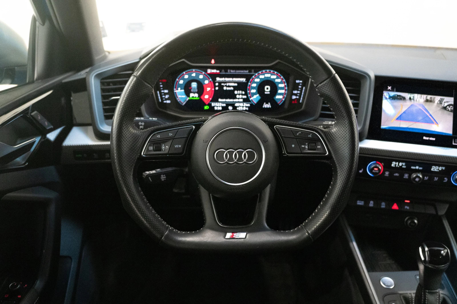 Audi A1 Sportback TFSI S-Line, снимка 10 - Автомобили и джипове - 55266570