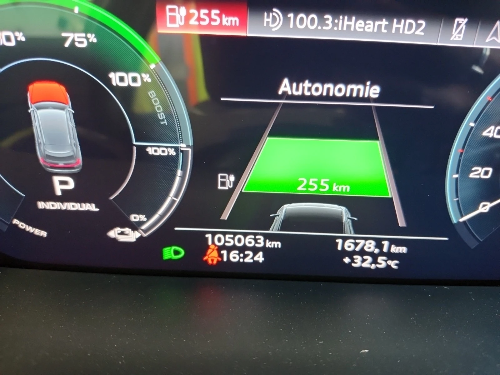 Audi E-Tron Progressive* ОБДУХВАНЕ * ПАНОРАМА * , снимка 8 - Автомобили и джипове - 55307327