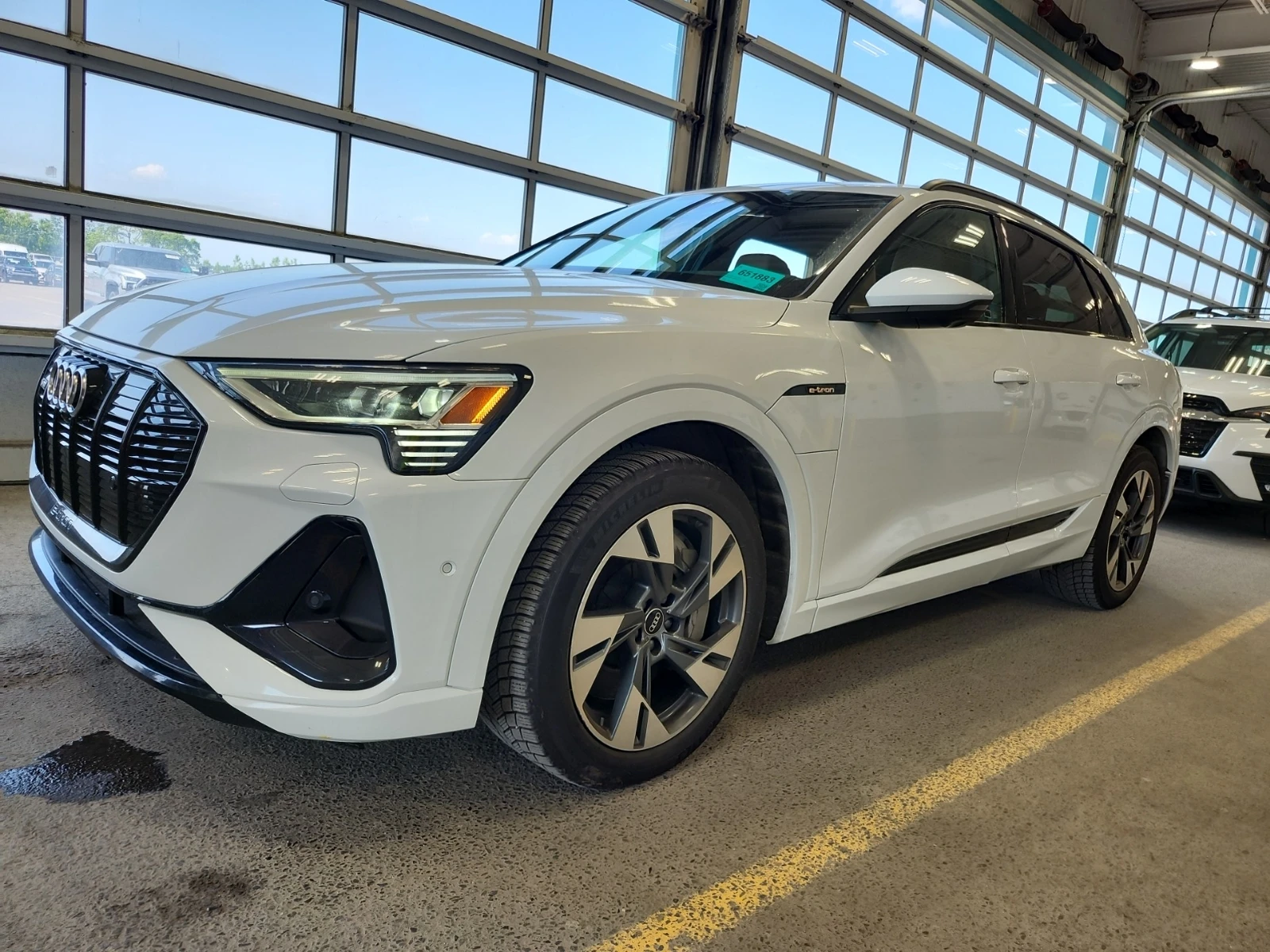 Audi E-Tron Progressive* ОБДУХВАНЕ * ПАНОРАМА * 