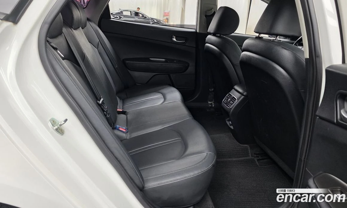 Kia K5 2.0 LPI Rental Car Luxury, снимка 11 - Автомобили и джипове - 55669050