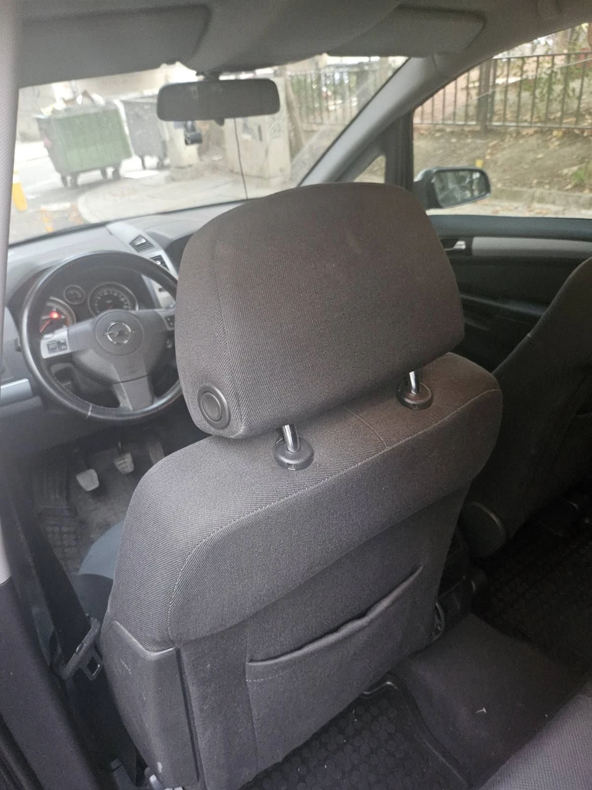 Opel Zafira 1, 9 CDTI, снимка 4 - Автомобили и джипове - 55695007