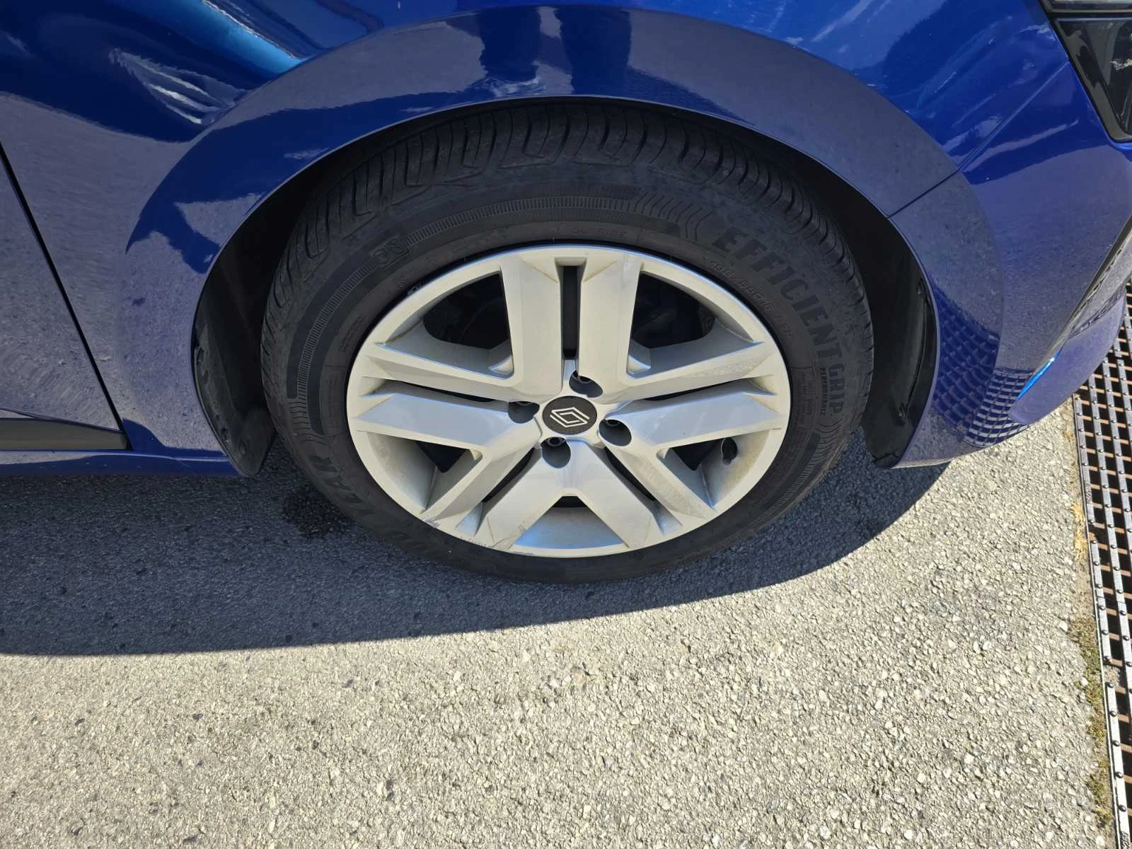 Renault Clio 1.0 TCe 100 LPG, снимка 16 - Автомобили и джипове - 56015326