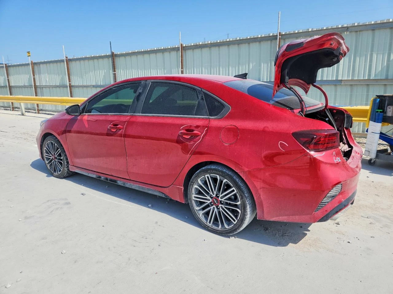 Kia Forte 1.6l Gt, снимка 2 - Автомобили и джипове - 56039356