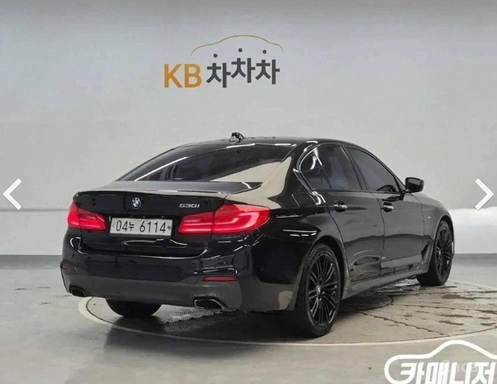 BMW 530  M Sport Package Plus/ДИСТРОНИК/ХЕДЪП/ОБДУХ/ТВ/, снимка 3 - Автомобили и джипове - 56131011