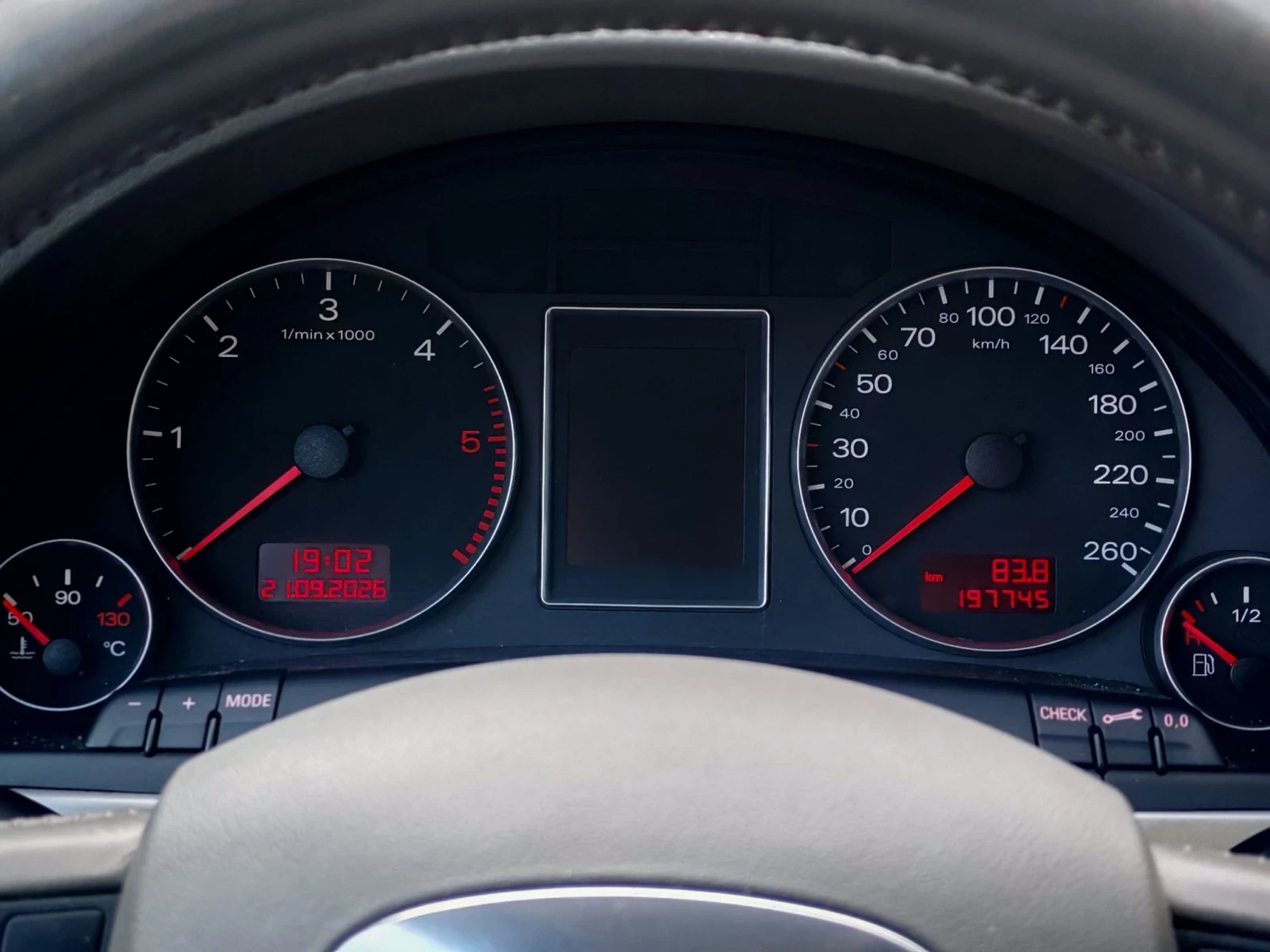 Audi A4 2.0TDI(140)* QUATTRO* EXCLUSIVE* НОВ ВНОС* , снимка 17 - Автомобили и джипове - 56184024