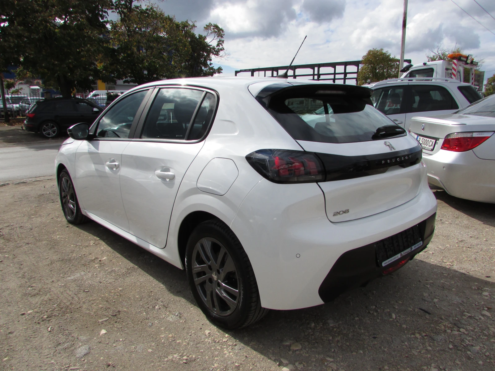 Peugeot 208 1.5 e-HDI EU6D, снимка 6 - Автомобили и джипове - 56545328