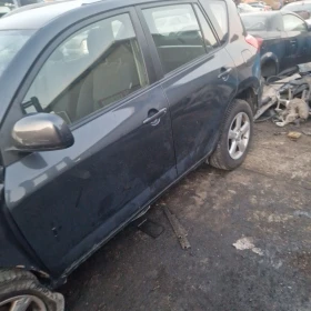 Toyota Rav4 2.2 d4d, снимка 4