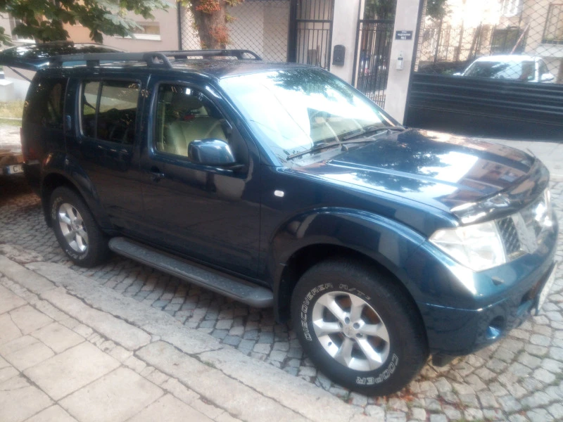 Nissan Pathfinder, снимка 11 - Автомобили и джипове - 47870508