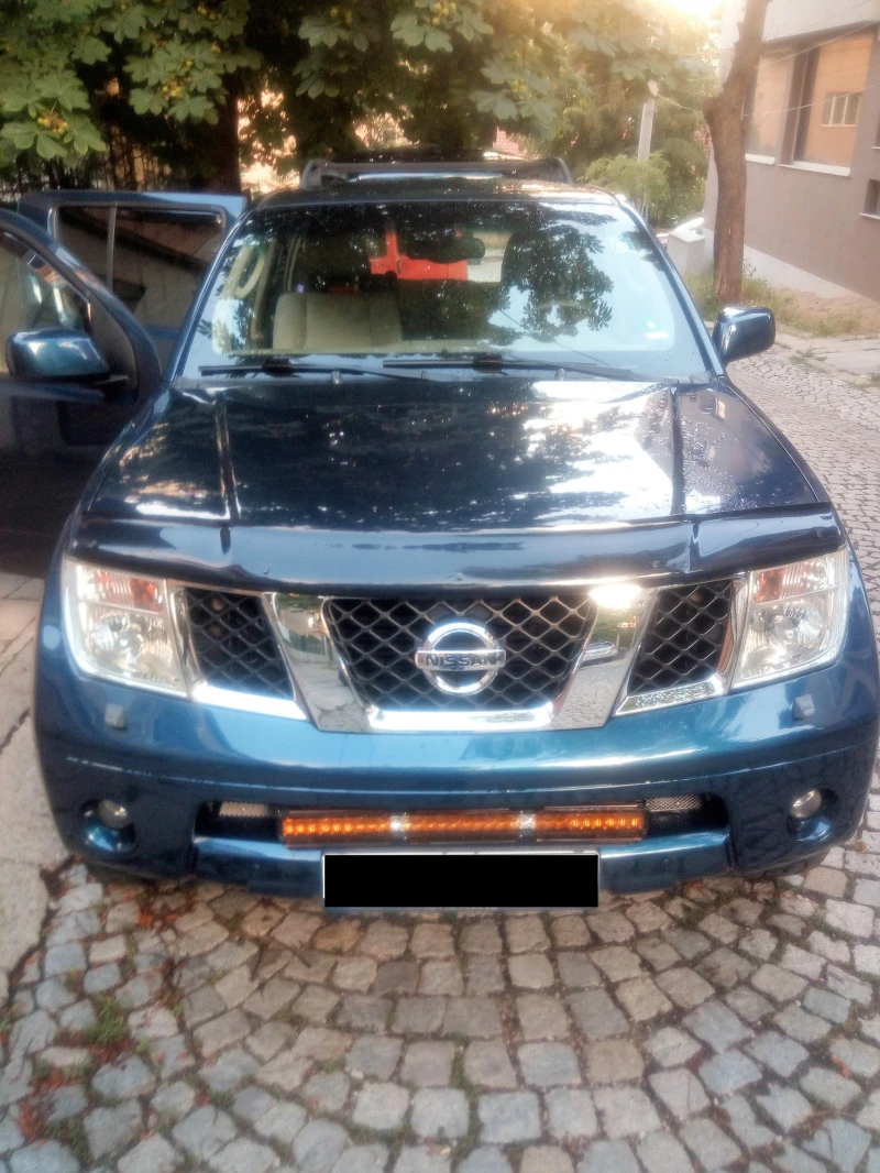 Nissan Pathfinder, снимка 3 - Автомобили и джипове - 47870508