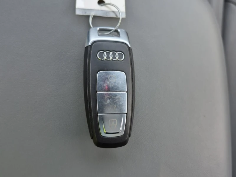 Audi Q8 * TECHNIK * CARFAX * ЦЕНА ДО БГ, снимка 9 - Автомобили и джипове - 52724768