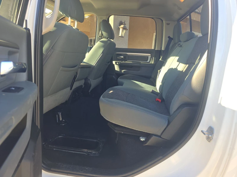 Dodge RAM 1500, снимка 13 - Автомобили и джипове - 53558477