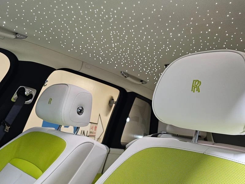 Rolls-Royce Cullinan КРАЙНА ЦЕНА: 450594 EUR, снимка 11 - Автомобили и джипове - 55966852