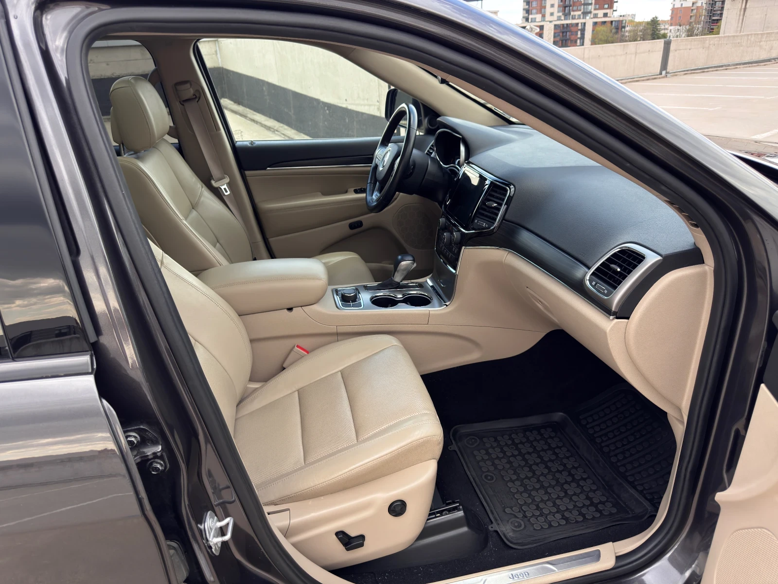 Jeep Grand cherokee Бартер, Limited 4х4 - изображение 10