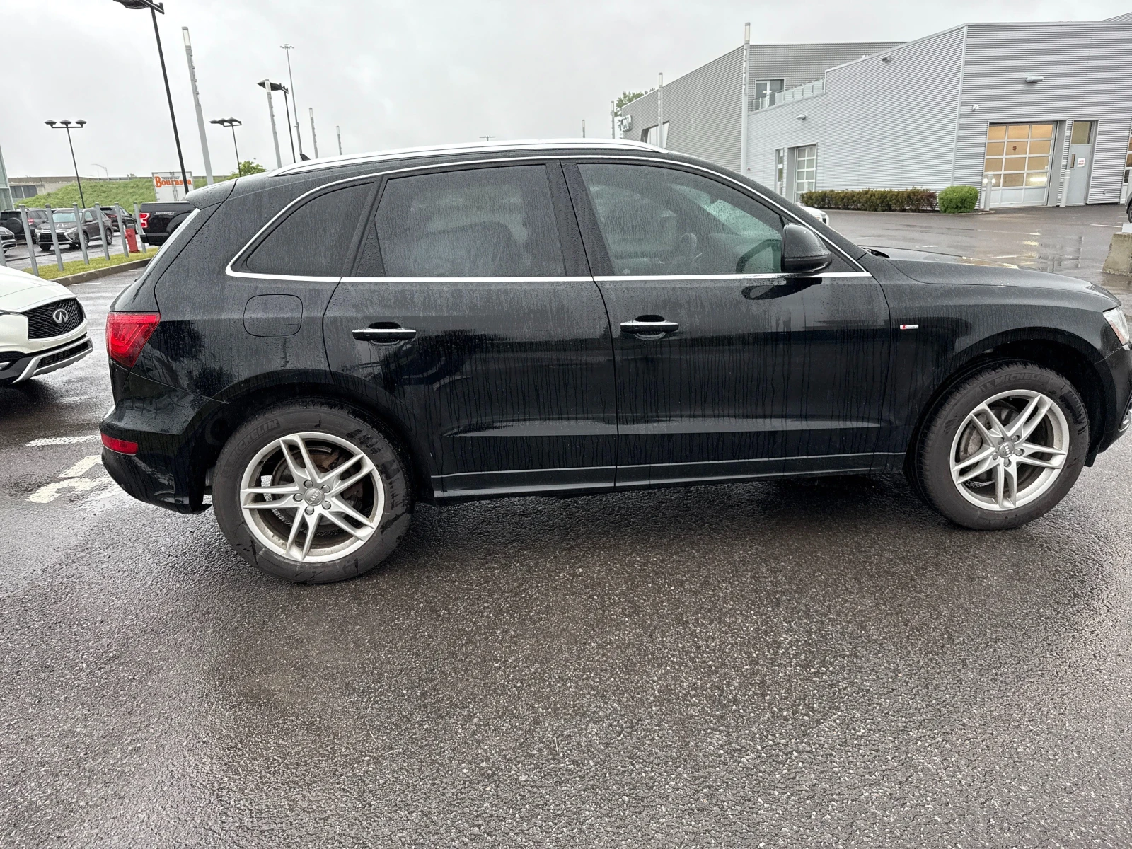 Audi Q5 Progressiv * ЦЕНА ДО БЪЛГАРИЯ* (CARFAX) - изображение 4